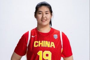 LOL-徐静雨：不需要张子宇发育成约基奇那种类型 但传球必须得提高了