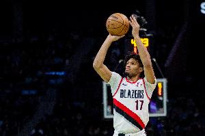 状态火热！夏普23中14砍平生涯纪录的36分&amp;另有6板5助 正负值+17