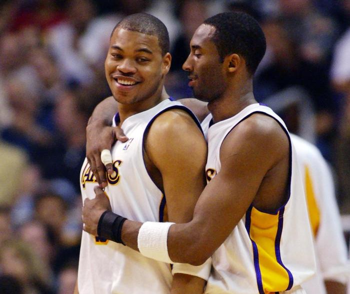 IM电竞官网-场均5分角色球员，为何拥有交易否决权？跟队老大很重要